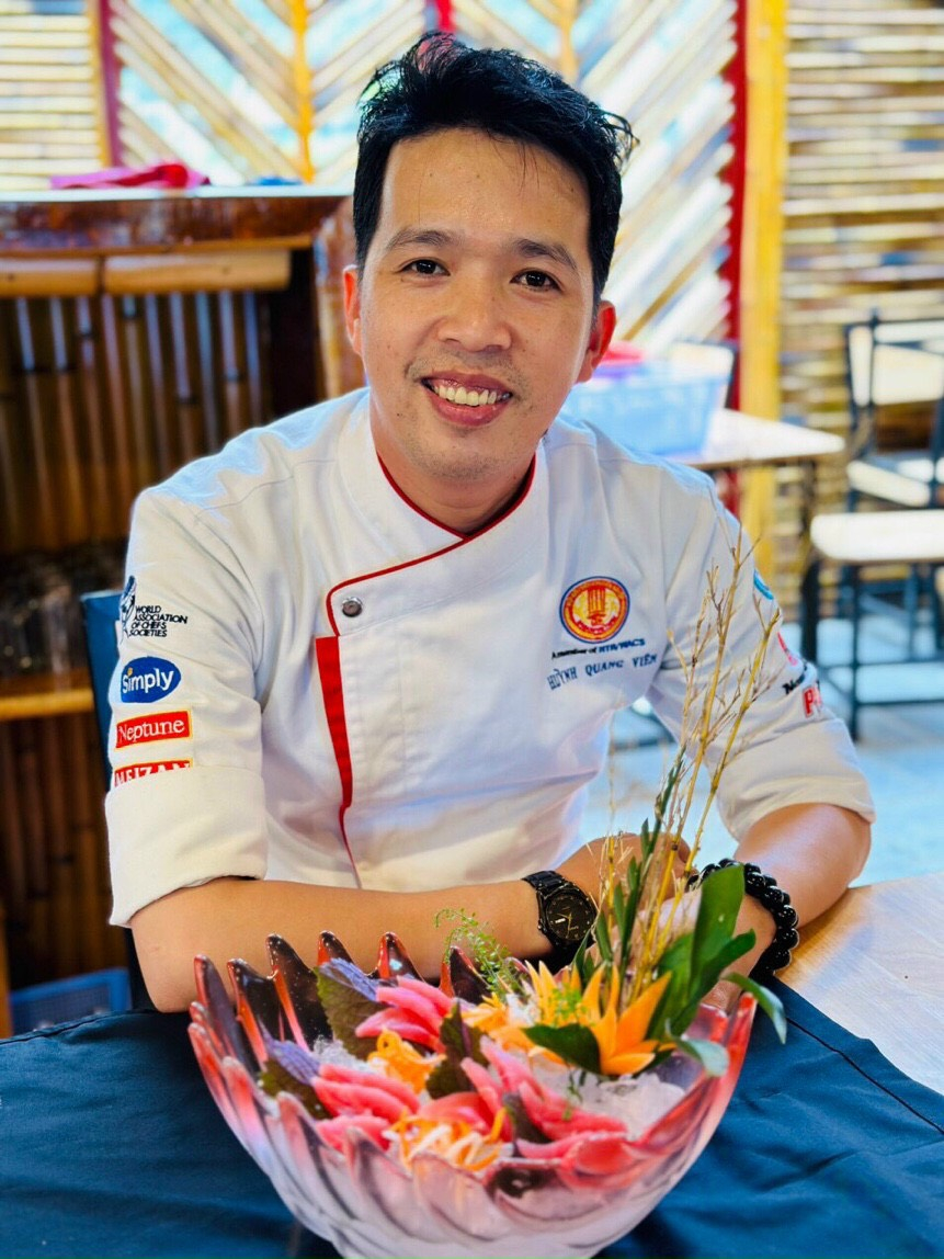 Đầu bếp Huỳnh Quang Viên