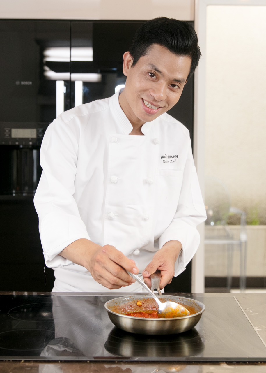 Đầu bếp Hoàng Văn Thanh